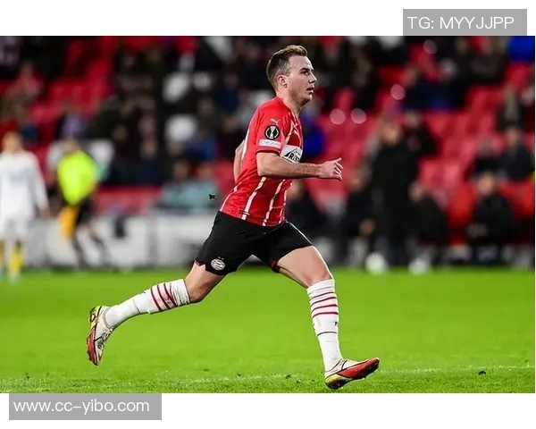 里奇谈中场角色差异与球队重返欧冠的决心